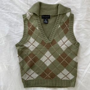Women’s collared vest